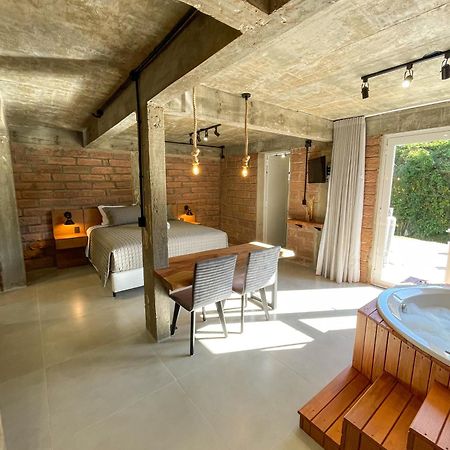 Hotel Pietra Rossa- Vale Dos Vinhedos à Bento Gonçalves Extérieur photo