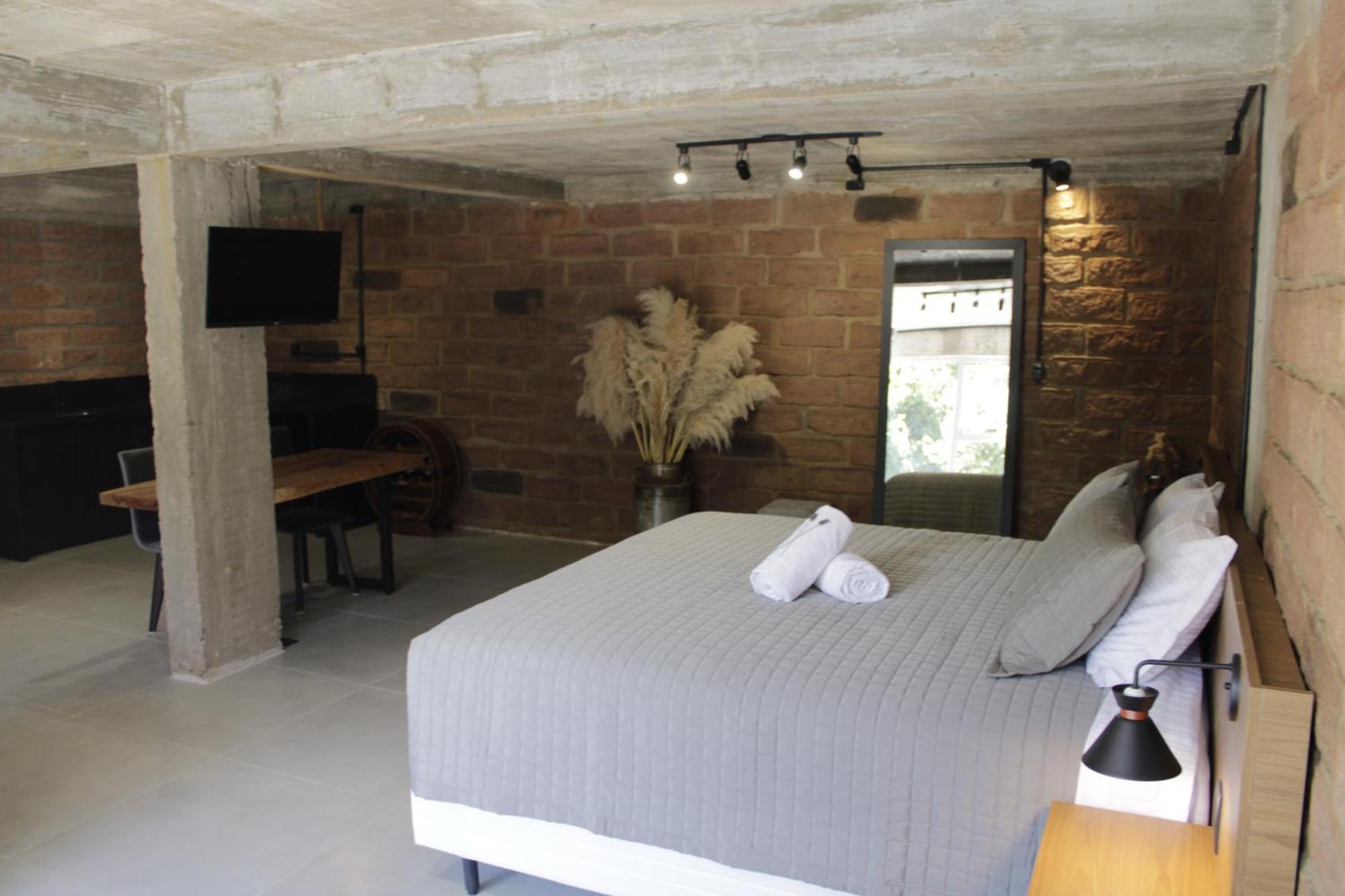 Hotel Pietra Rossa- Vale Dos Vinhedos à Bento Gonçalves Extérieur photo